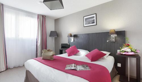 One-Bedroom Apartment (4 Adults)