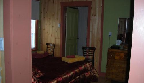 Queen Suite