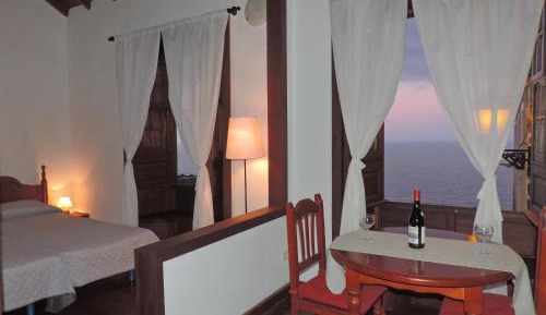 Studio with Sea View (2 Adults)