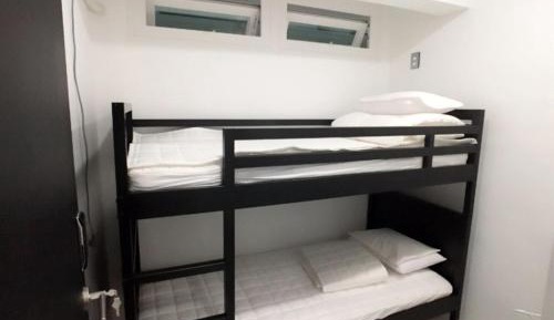 Mixed Dormitory Room