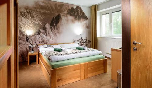 Double Room with Extra Bed and View