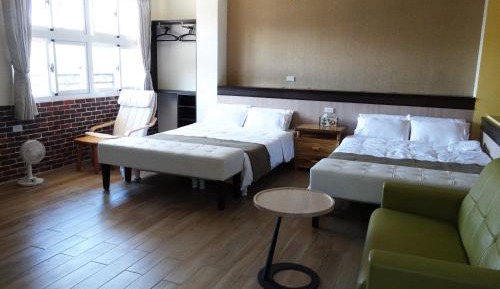 Quadruple Room with Terrace