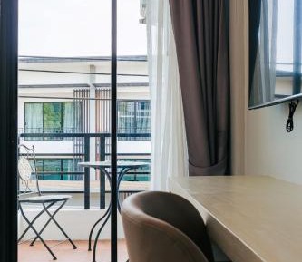 Apartment with Balcony