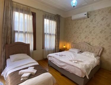 Triple Room with Private Bathroom