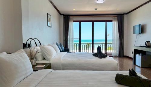 Family Room with Sea View