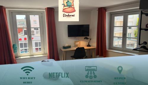 King Studio with Sofa Bed