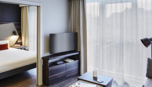 Large One-Bedroom Apartment