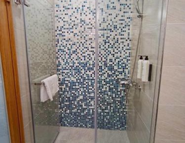 Single Room with Private Bathroom