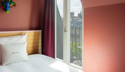 Classic Room with City View