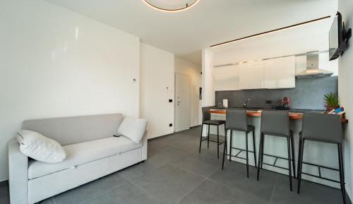 One-Bedroom Apartment with Balcony