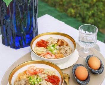 Suite with Mountain View