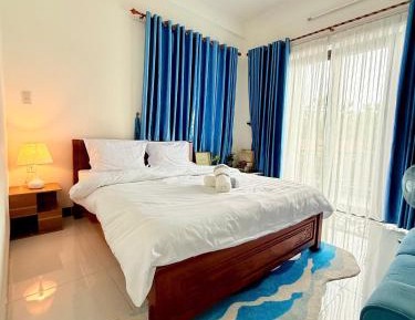 Queen Room with Balcony