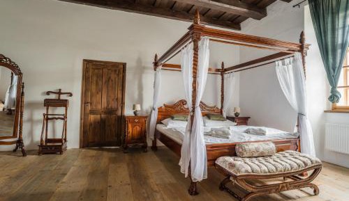 Large Double or Twin Room