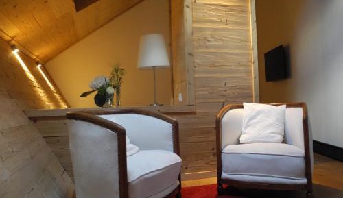 Studio (2 Adults)
