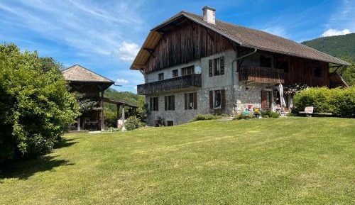 Three-Bedroom Superior Apartment