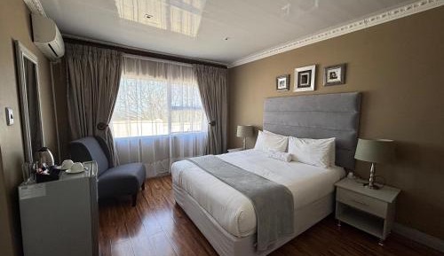 Deluxe Double Room with Bath