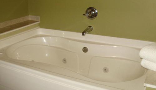 Queen Room - Non-Smoking