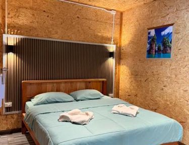 Bungalow with Garden View