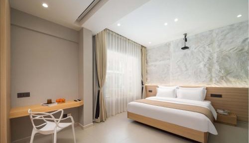 Twin Room with City View