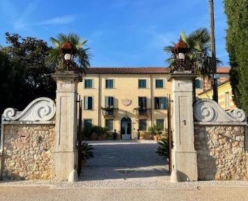 Large Double or Twin Room