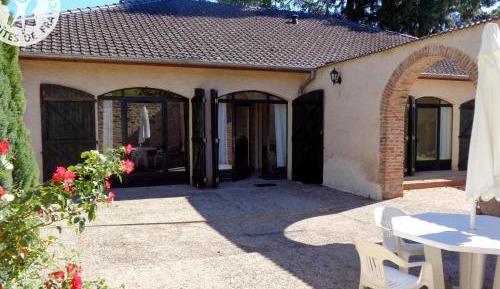 Holiday Home (5 Adults)