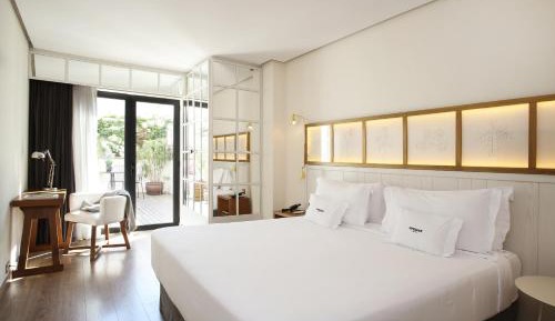Double or Twin Room with Terrace