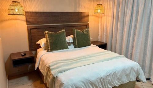 Deluxe Queen Room