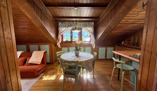 One-Bedroom Apartment with View