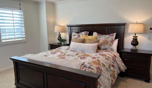 Five-Bedroom Holiday Home