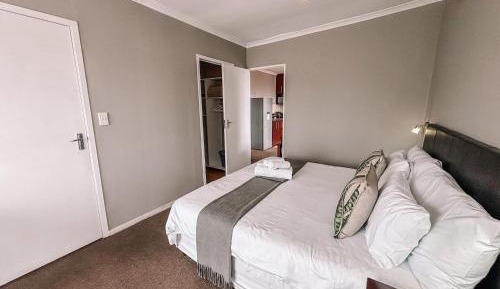 Suite with Mountain View