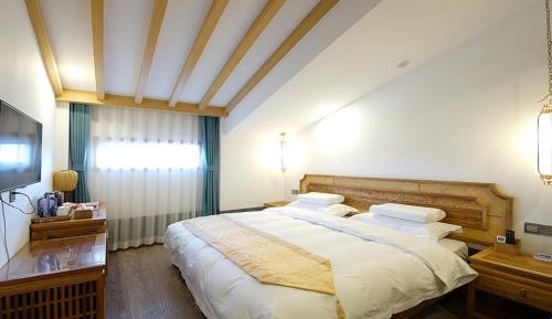 Double Room with View