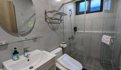 Double or Twin Room with Mountain View