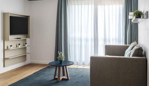 Studio (2 Adults)