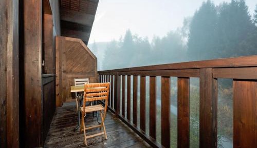 Studio with Mountain View