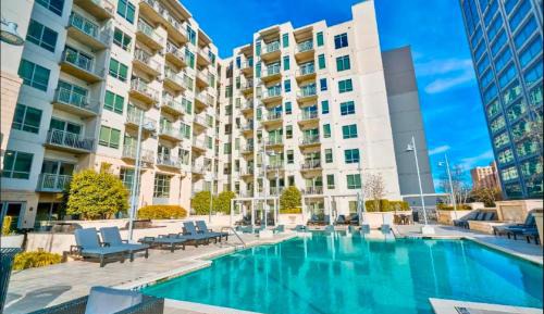 One-Bedroom Apartment with Balcony