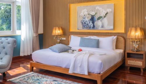 Double Room with Private Bathroom