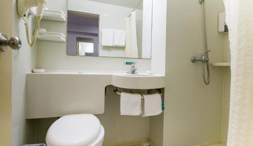 Business Twin Room A