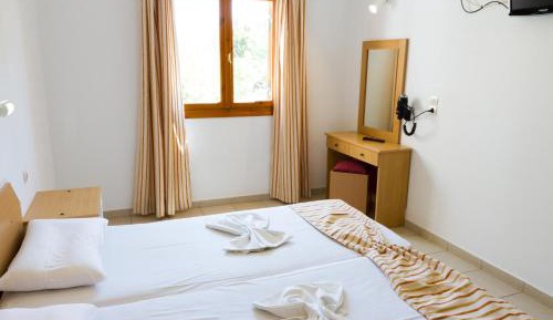 Apartment (4 Adults)