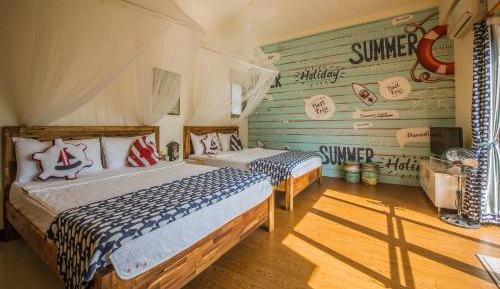 Family Room with Garden View