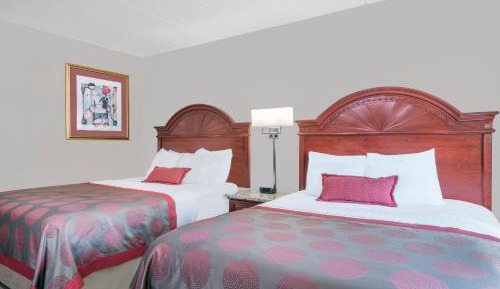 Queen Room with Two Queen Beds - Non-Smoking