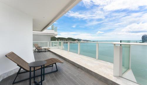 One-Bedroom Suite with Ocean View