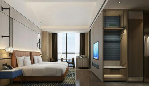 Cozy Double Room with Two Double Beds and City View