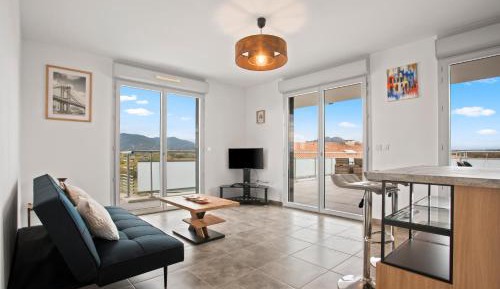 Superior One-Bedroom Apartment