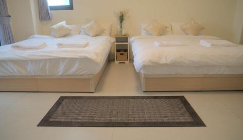 Quadruple Room with Private Bathroom