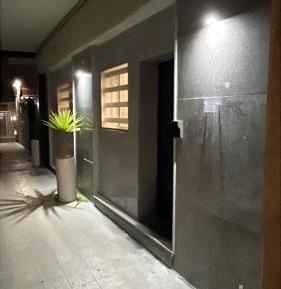 One-Bedroom Apartment with View