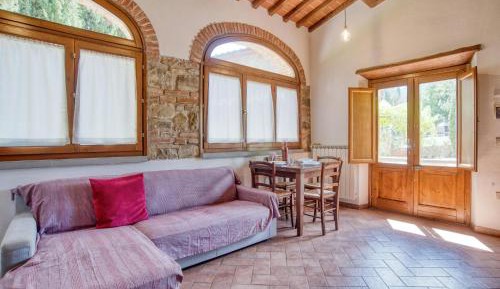Nine-Bedroom Holiday Home