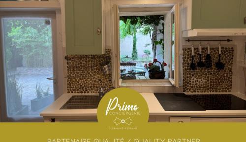 Studio Apartment with One Double Bed