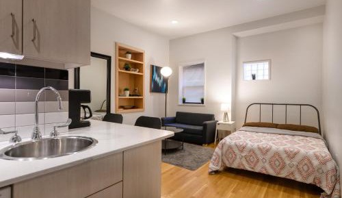 One-Bedroom Apartment