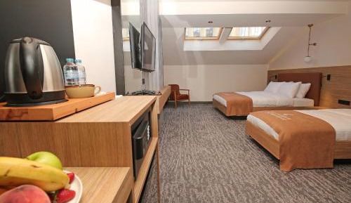 Economy Triple Room