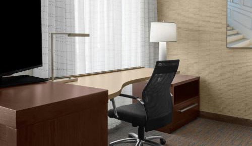 One-Bedroom King Suite with Sofa Bed - Hearing Accessible